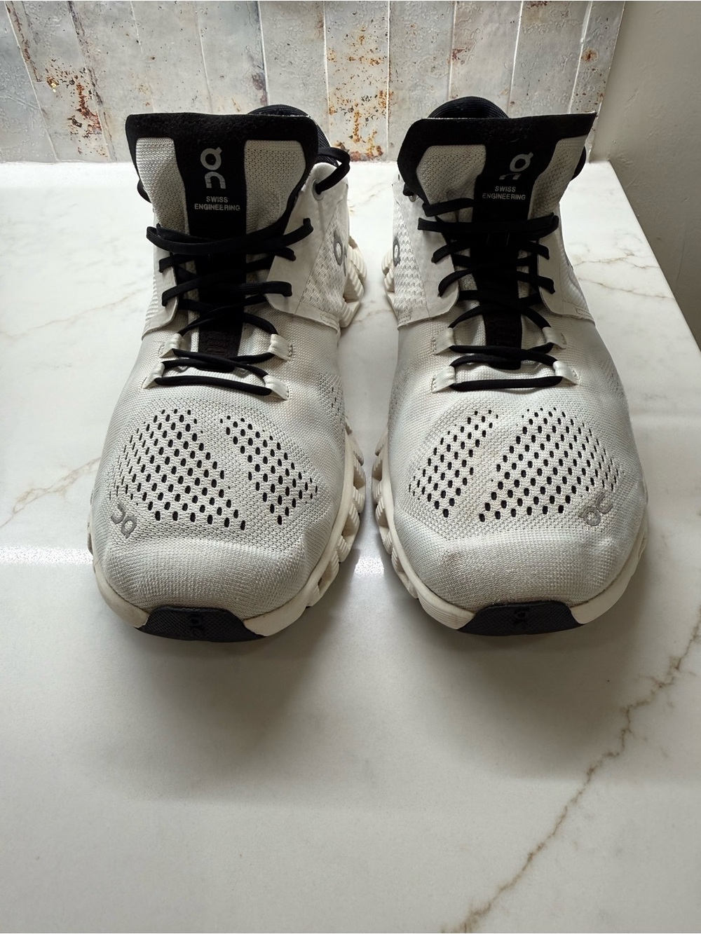On Running Cloud X Running Shoe